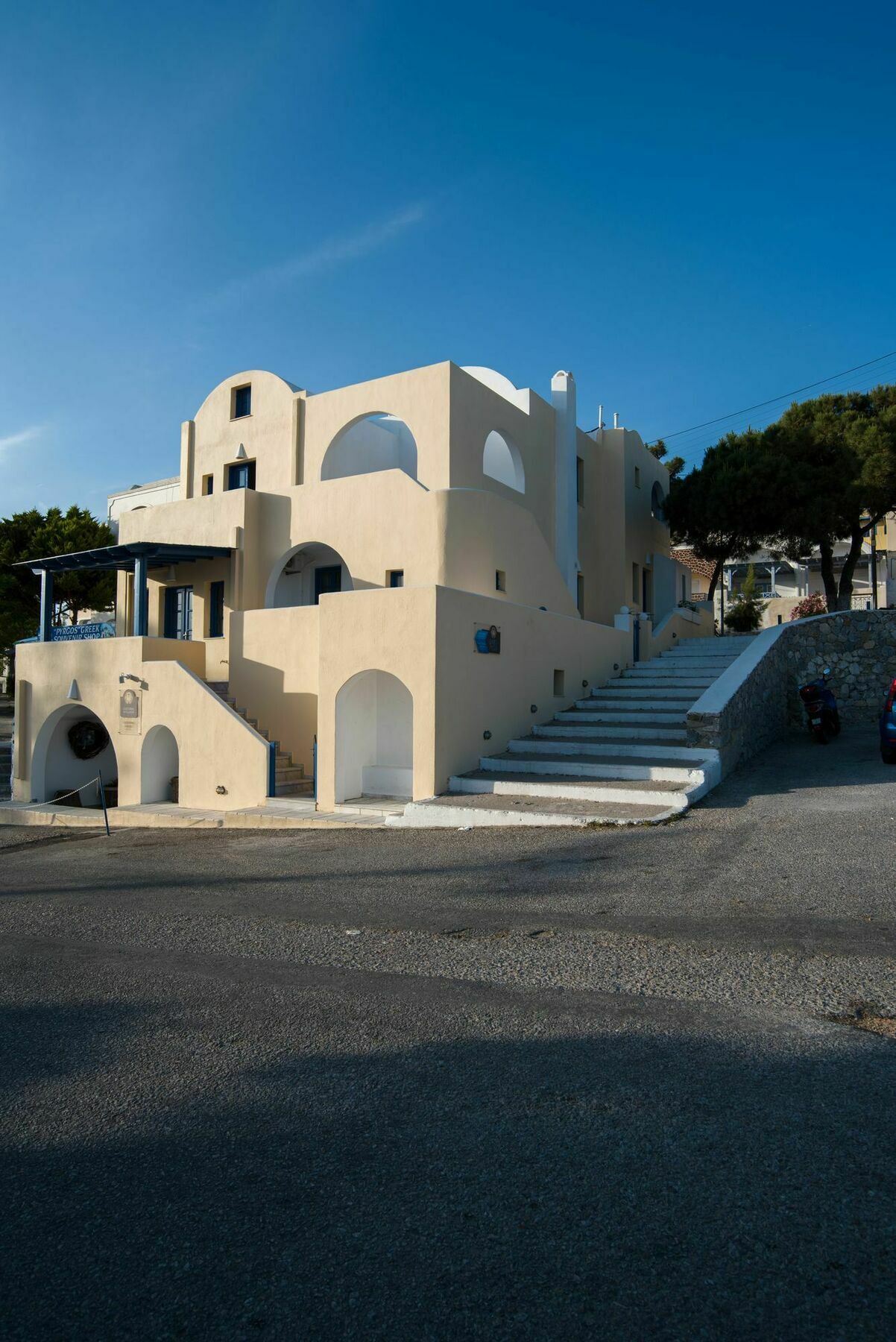 Cultural House Aparthotel Pýrgos Exteriör bild